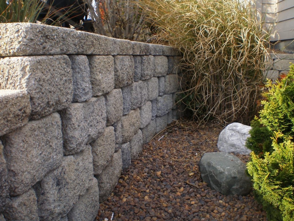 Questions To Ask A Retaining Wall Contractor Post Thumbnail